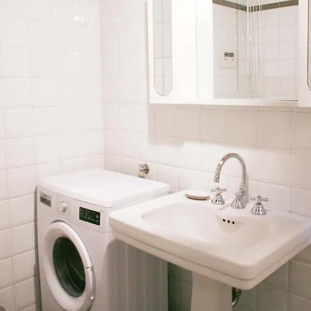 Bnbutler - Alzaia Naviglio Grande - Your Nest In The Romantic District In